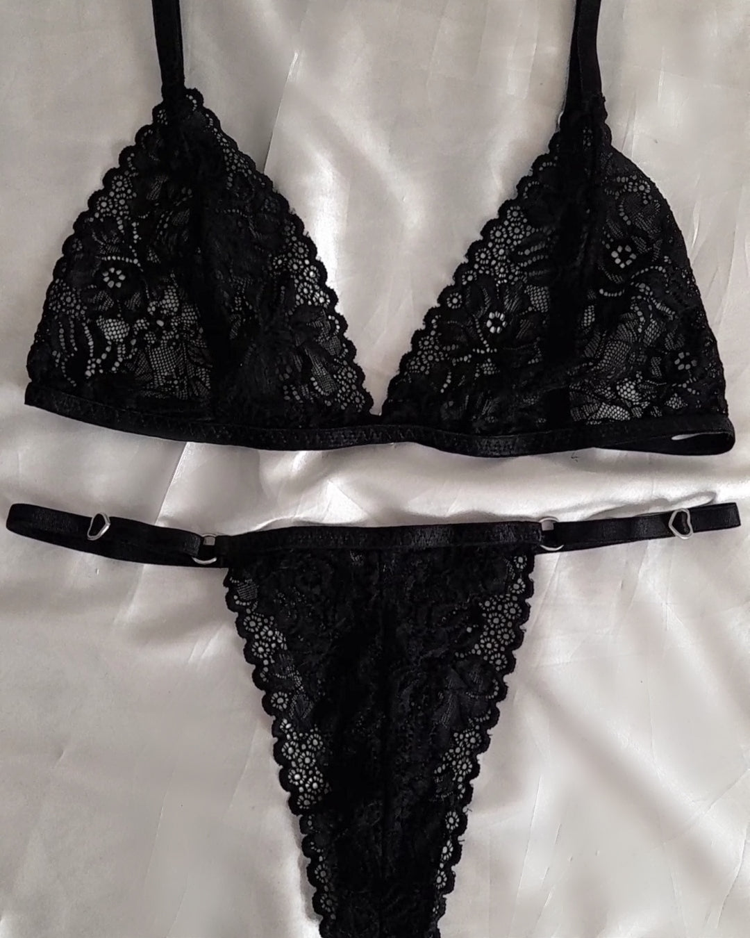 Basic Set Lace Bralett+Thong
