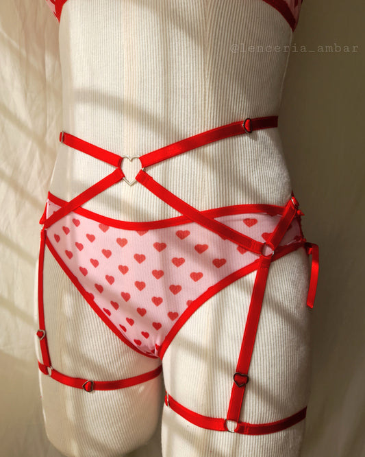AMALIA harness